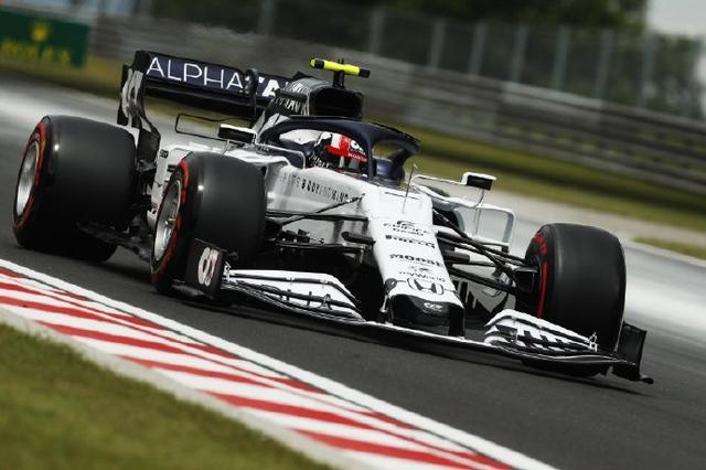 开云体育官网-红牛车队横扫威廉姆斯，拉塞尔刷新纪录