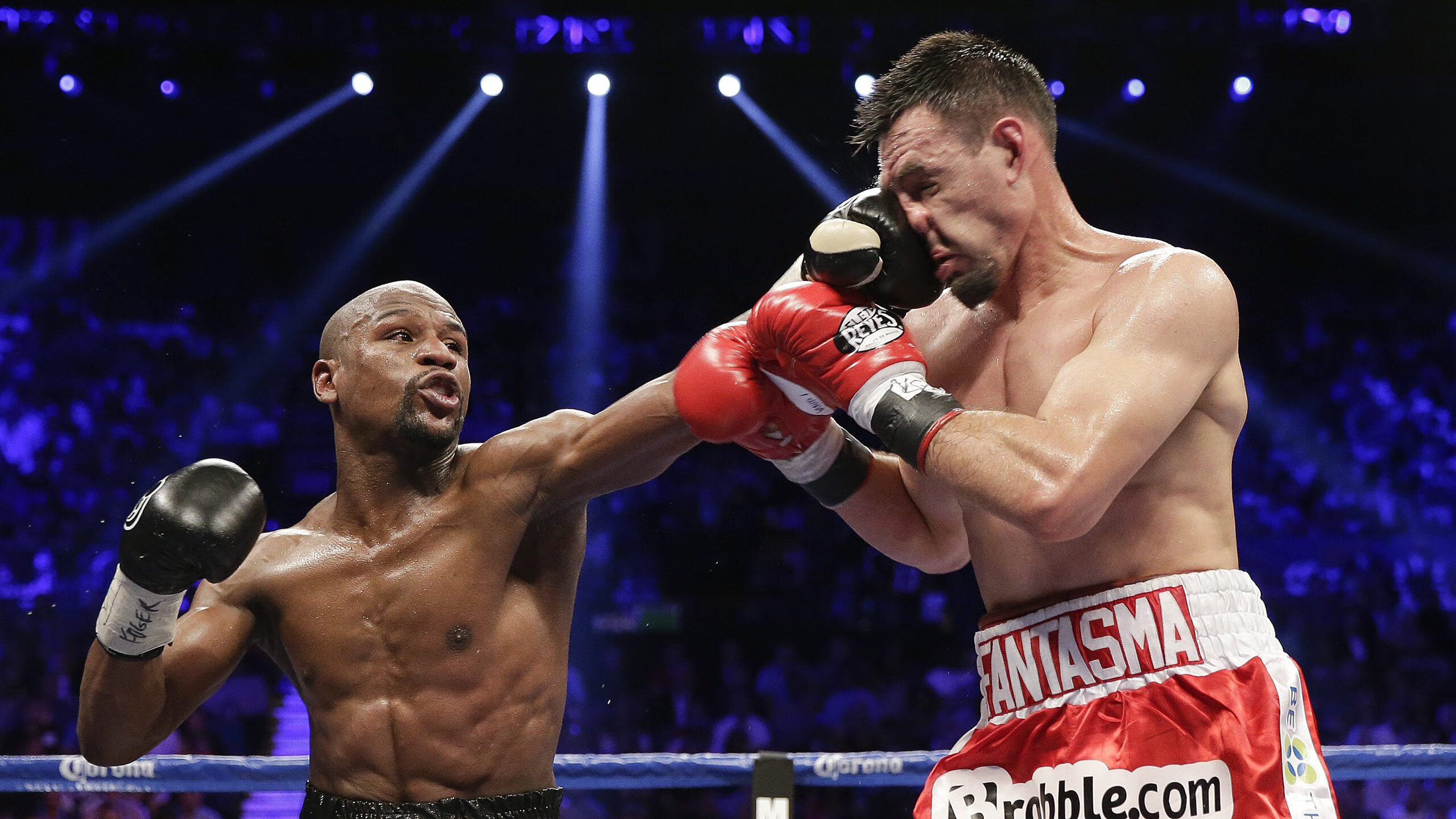 开云体育APP下载-足球风云激荡，德甲争冠白热化与南美鏖战巴西厄瓜多尔的全球共鸣